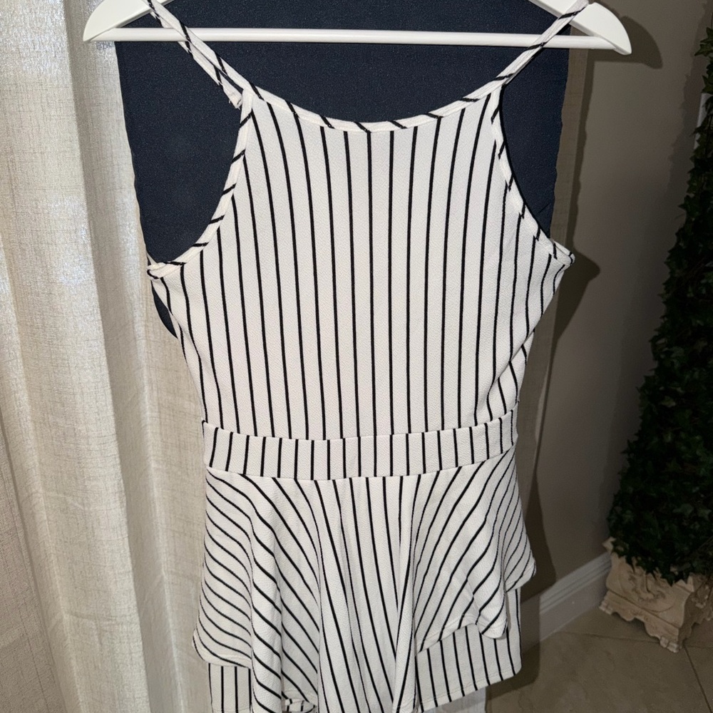 Hello Miss Black & White Striped Romper Size Small Open Back Flowy